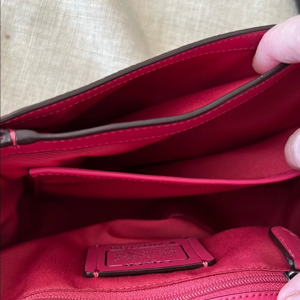 Coach Faye Pebbled Pink Leather/SuedeCrossbody Bag EUC-022